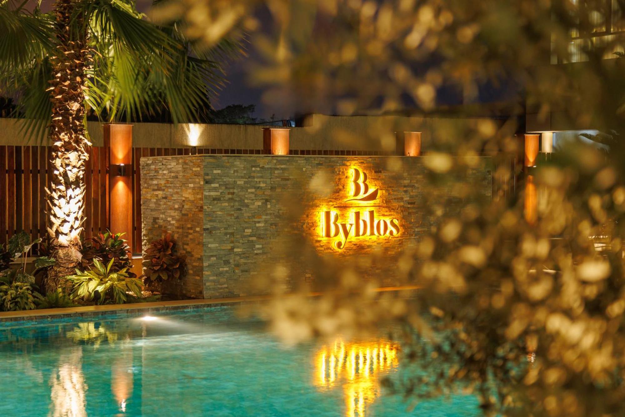 Byblos Hotel Abiyán Exterior foto